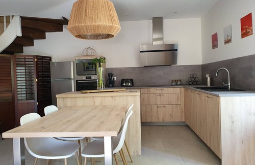 Laval Cottage | Fully equipped cottage 4 pers. calm, tourist sites Rocamadour, Lascaux, Sarlat.