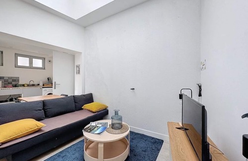 Sablon - Trudaine Apartment | Fully-equipped 4-person station apartment N2