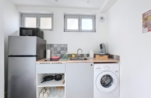 Sablon - Trudaine Apartment | Fully-equipped 4-person station apartment N2