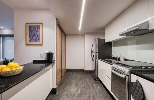 Hipodromo Condesa Apartment | Fully equipped kitchen, internet, comfy beds, business lounge, swim lane.
