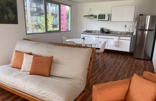 Reforma Apartment | Fully equipped kitchen, high speed internet, comfy king-size bed and a sofa bed