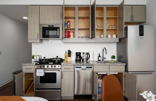 Avondale Apartment | Fully-Equipped Studio Oasis! l Private Balcony