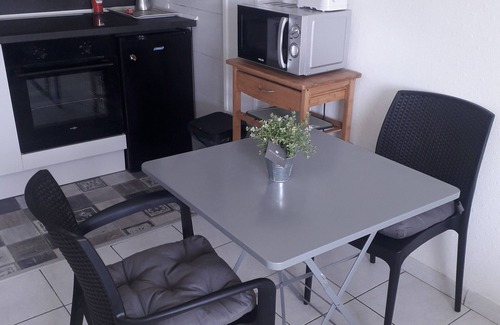 Bas-Vernet Apartment | Fully equipped studio with parking and balcony in secure residence