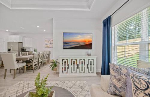 Tallahassee House | Fully-Fenced Backyard l Perfect for Families and Groups