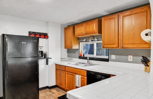 Canon City House | Fully fenced Yard with Fire Pit!