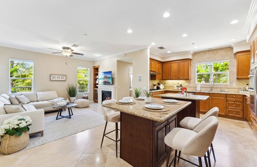 Huntington Beach House | Fully Furnished - Prime Location - Huntington Beach *Minutes from the Beach*