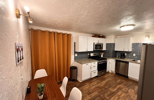Twentynine Palms House | Fully Furnished Modern Desert Oasis. Pet Friendly!