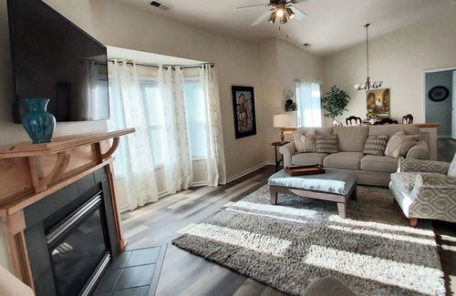 Greenville Condo | Fully furnished 2Bdrm, 2bth Condo in quiet and pet friendly neighborhood