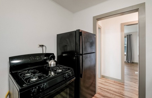 Olmos Park Apartment | Fully Furnished 2BR/1BA Apt-Covered Parking- In-Unit Washer&Dryer-Monthly Rental