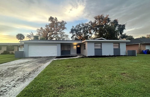 Rockledge House | FULLY FURNISHED 3/2 MID-CENTURY ROCKLEDGE HOME!