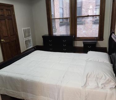 Downtown Hartford Apartment | Fully furnished 3 bedrooms loft