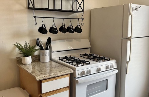 Bay City Apartment | Fully-furnished Apartment in Heart of Bay City