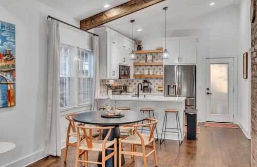 Germantown House | Fully Furnished Bungalow with Deck Near City Center