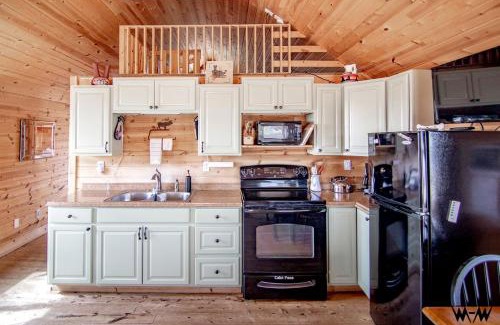 Monticello House | Fully-Furnished Cabin Rental with Beautiful Mountain Views Near Moab, Utah