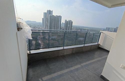 Gurugram Apartment | Fully Furnished Flat WTC 106