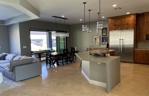 Calico Ridge House | Fully Furnished Henderson Hideaway by Lake LV