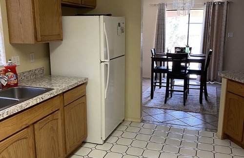 Alamogordo House | Fully furnished house - 15 minutes to White Sands/10 mins to Holloman AFB