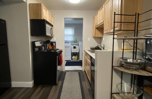 Taylor House | Fully Furnished House with all amenities - utilities included!