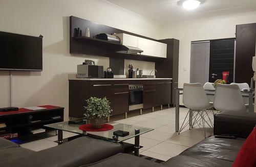 Greater Johannesburg Metropolitan Area Apartment | Fully furnished modern two bed roomed apartement to let