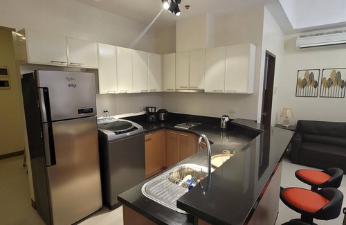 Pinagsama Condo | Fully Furnished Modern 1 BR Condo at The Venice Luxury Residences