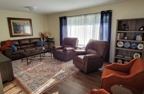 LaMoure House | Fully furnished, newly remodeled house with heated attached garage.