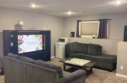 Brandon Condo | FULLY FURNISHED PRIVATE BASEMENT IN A SERENE RESIDENTIAL NEIGHBOURHOOD!
