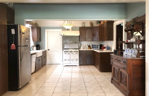 Brownsville House | Fully Furnished Ranch Style Home in the Heart of Brownsville