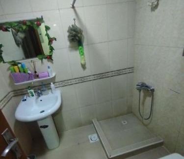 Al Qasimia Apartment | Fully furnished room