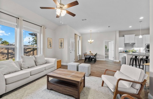 Keller House | Fully Furnished Serene 4BR,2BA House in Keller, TX