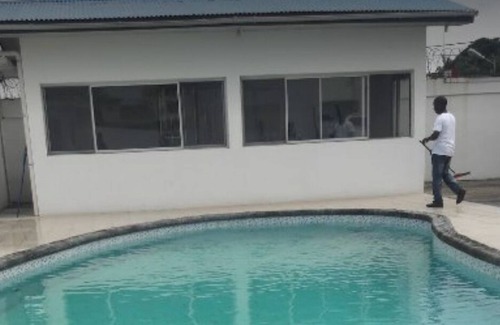 Monrovia House | Fully Furnished & Serviced 1Bed apartment Six