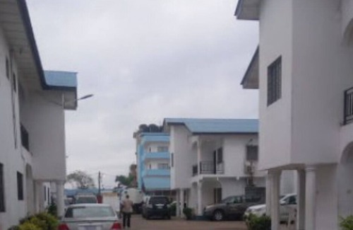 Monrovia House | Fully Furnished & Serviced 1Bed apartment Seven
