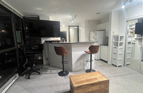West End Apartment | Fully Furnished Studio