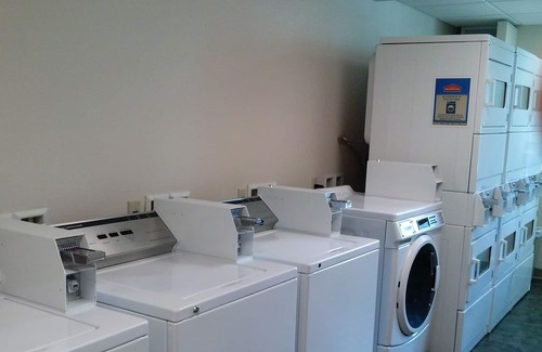Homestead Apartment | Fully Furnished Studio Weekly-Monthly