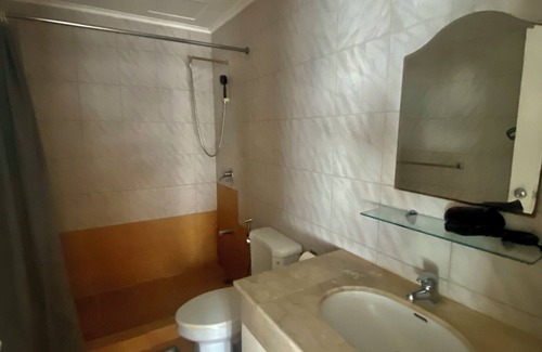 Palanan Condo | Fully-Furnished Studio Apartment with Parking