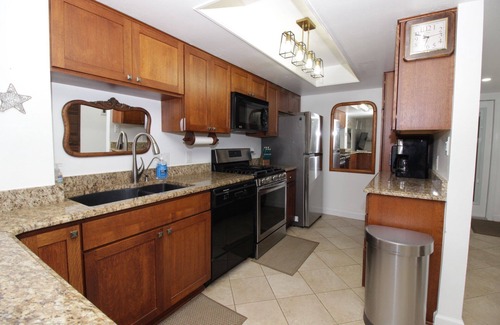 Port Canaveral House | Fully furnished townhome with beach equipment, 1 block from the beach access!