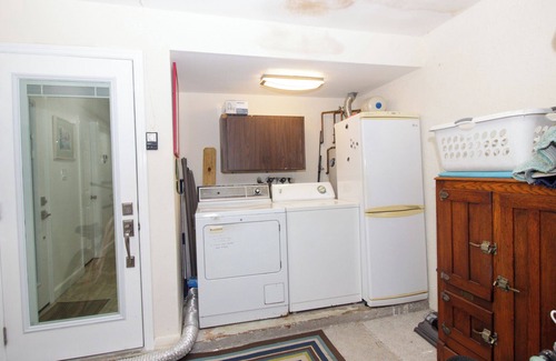 Port Canaveral House | Fully furnished townhome with beach equipment, 1 block from the beach access!