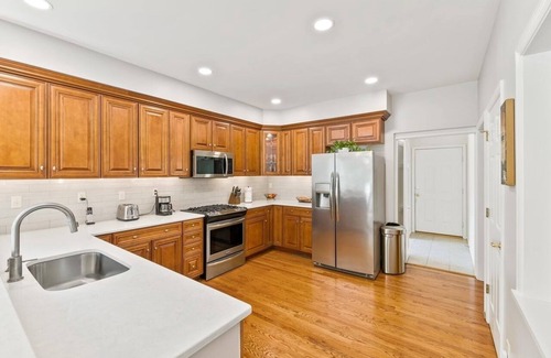 Rio House | Fully Furnished 3BR/3.5BA Home in Charlottesville