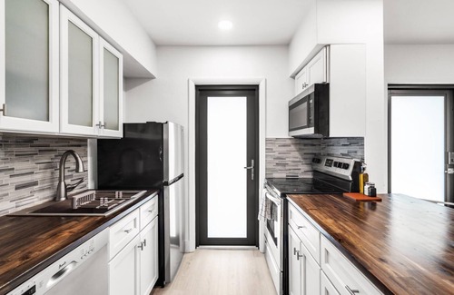Croissant Park Condo | Fully furnished 2/1 in Fort Lauderdale Miami