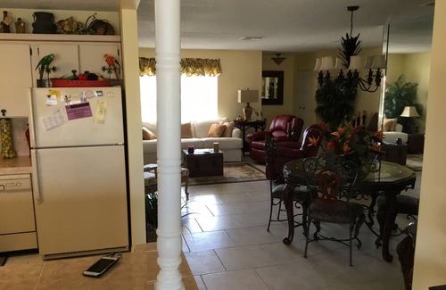 Sun City Center House | Fully furnished 2-bedroom house on Lake in Sun City Center, community pool