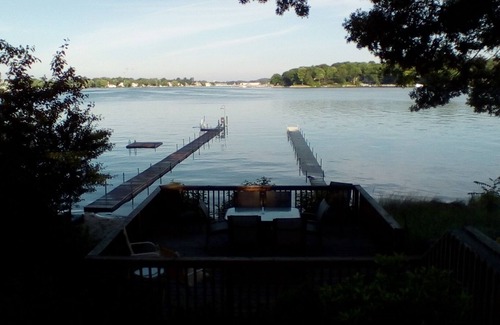 Spring Lake House | Fully furnished, utilities, cable and WIFI included, available Oct 1- May, 2024