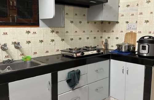 Medchal House | Fully Furnished, Ventilated, with TV and AC, Non-Smoking, Stay with whole family