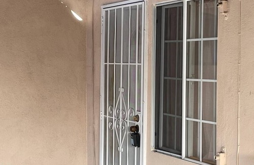 Riverview West House | Fully Independent and Furnished 1 Bedroom with Attached Bath Santa Ana.