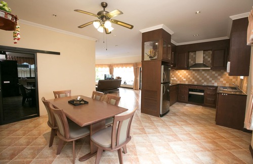 Nong Prue Villa | Fully large Private Pool Villa Pattaya