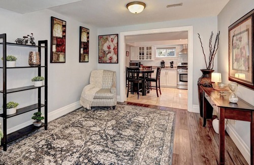 Doon South House | Fully Private|1600ft²|Backyard|Parking |Trails