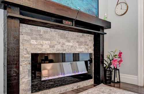Doon South House | Fully Private|1600ft²|Backyard|Parking |Trails