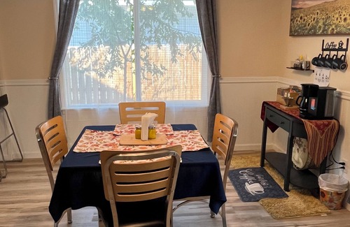 Altamont House | Fully Remodeled Home Close To Downtown, OIT, and Sky Lakes Hospital