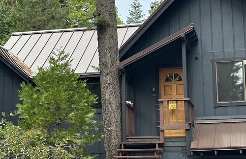 Homewood Cabin | Fully remodeled, Ski in Ski Out Cabin at Homewood. Blocks from the Lake!