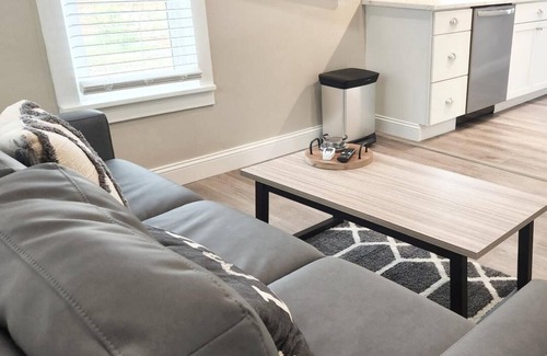 Amazon House | Fully Remodeled South Eugene Cottage - 1/2 mile from U of O