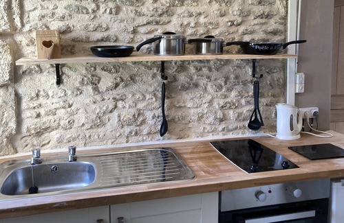 Vouille-les-Marais House | Fully renovated gite, in the heart of a small village..