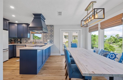 Plantation House | Fully Renovated House w/Private Pool In Prime Plantation Location